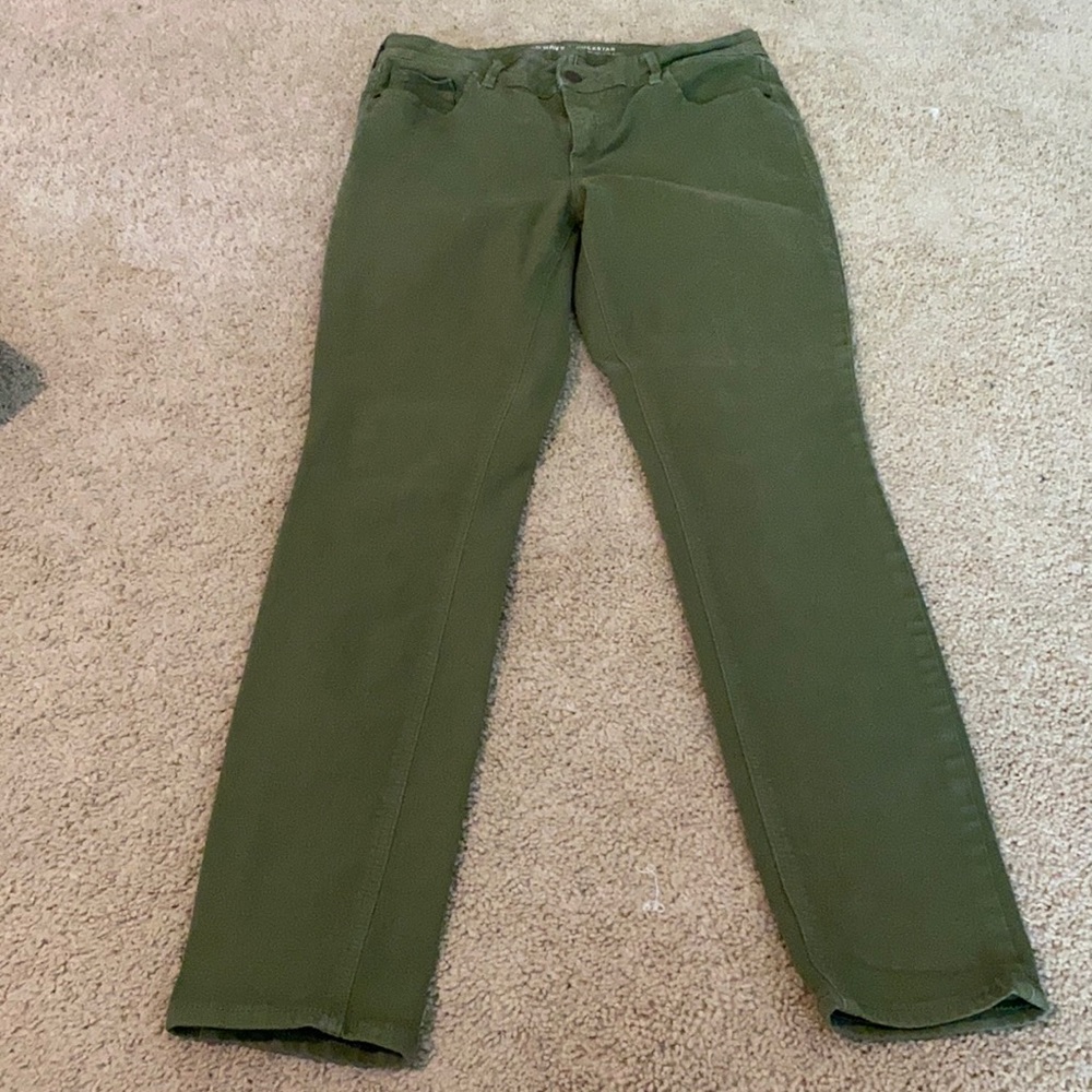 Green skinny jeans
